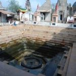 ଅନାଥ ଆଶ୍ରମ ବାହାରୁ ଅଢେଇ ମାସର ଶିଶୁ ଉଦ୍ଧାର, ପାଖରେ ଥିଲା କ୍ଷୀର ବୋତଲ: କମ୍ବଳରେ ଗୁଡେଇ କେହି ଜଣେ ଛାଡି ଯାଇଥିଲା